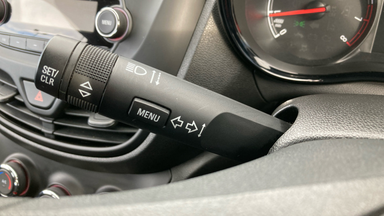 Vauxhall Viva 1.0 SE 5dr [A/C] Petrol Hatchback